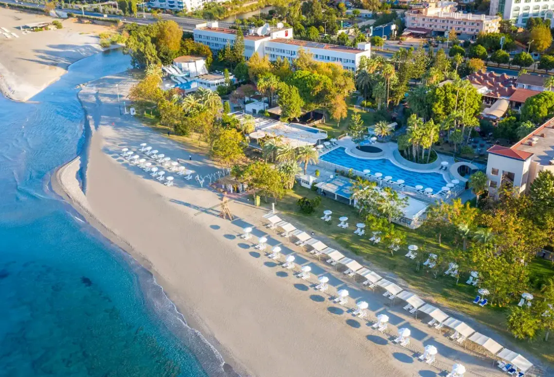 Plaża przy hotelu Labranda Alantur Resort