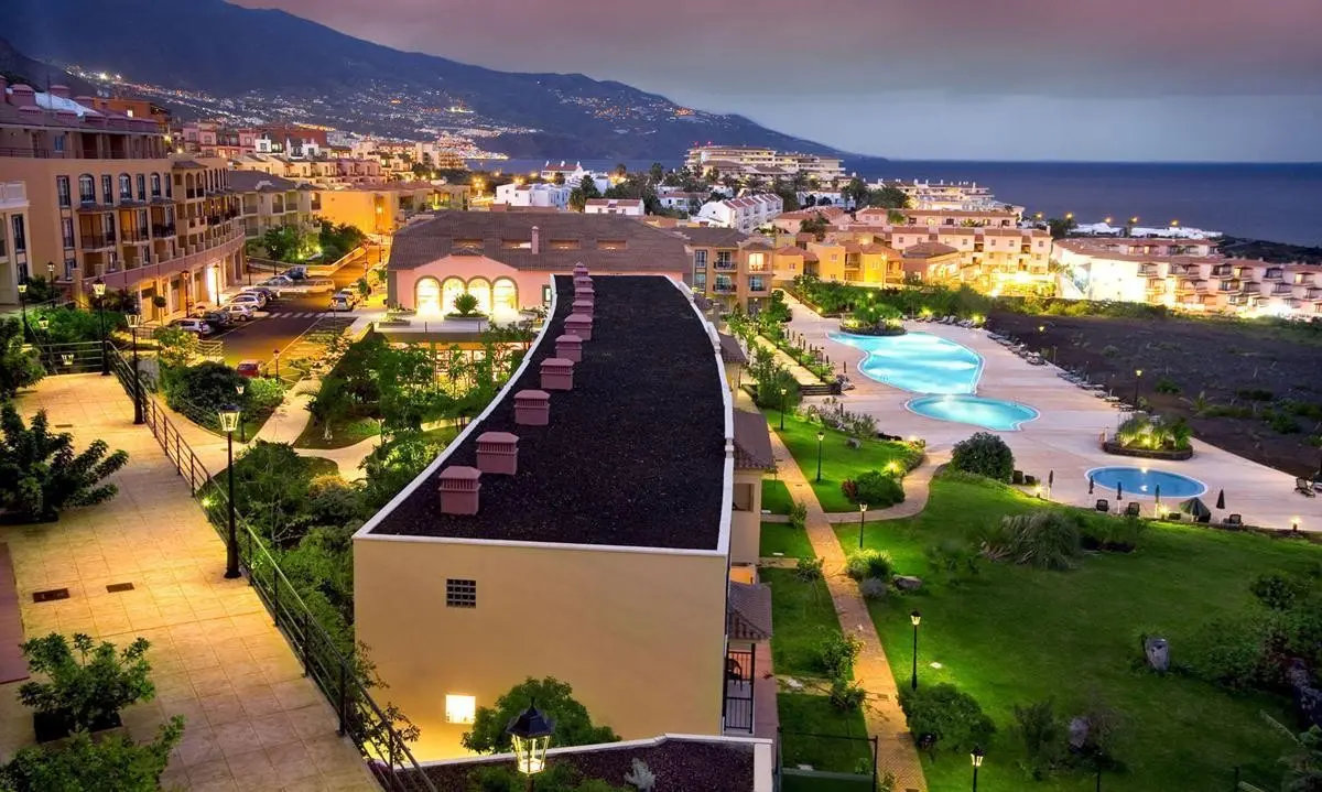 Las Olas — LAS OLAS