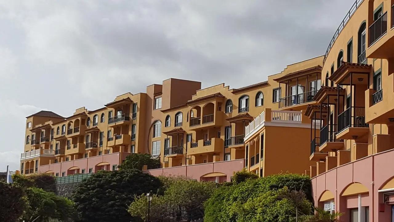 Las Olas — LAS OLAS