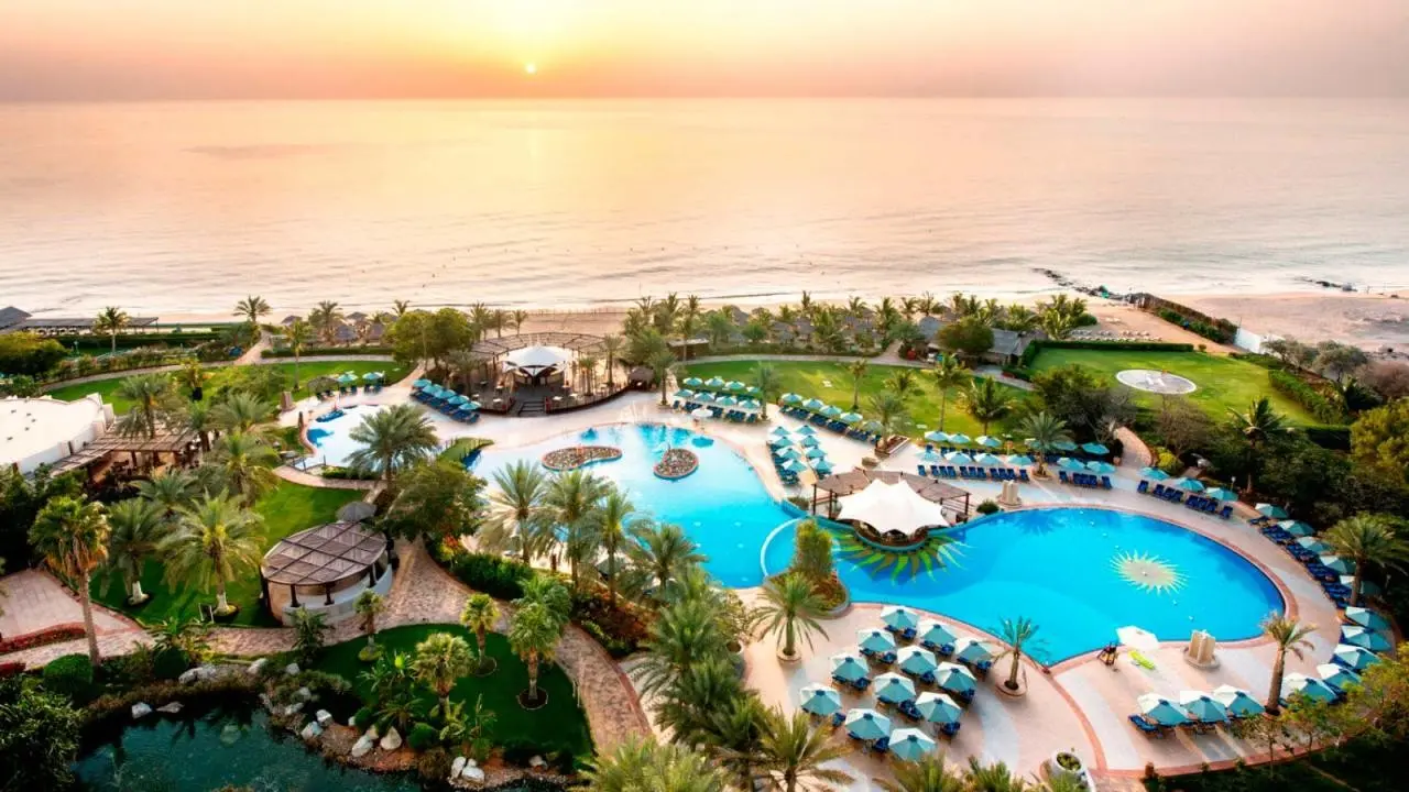 Le Meridien Al Aqah Beach Resort — LE MERIDIEN AL AQAH BEACH RESORT