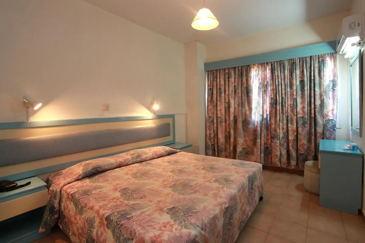 Makronisos Holiday Village — MAKRONISOS HOLIDAY VILLAGE