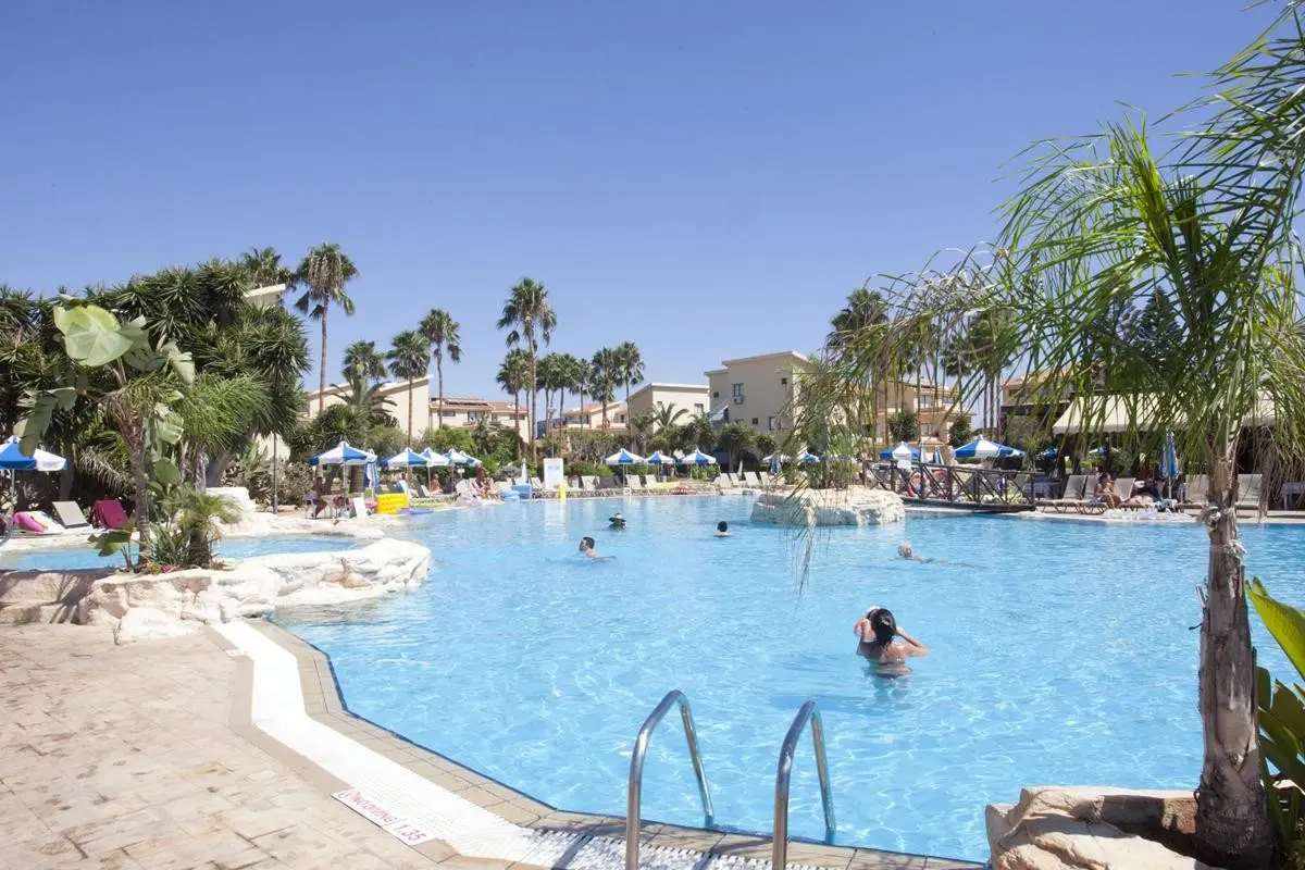 Makronisos Holiday Village — MAKRONISOS HOLIDAY VILLAGE