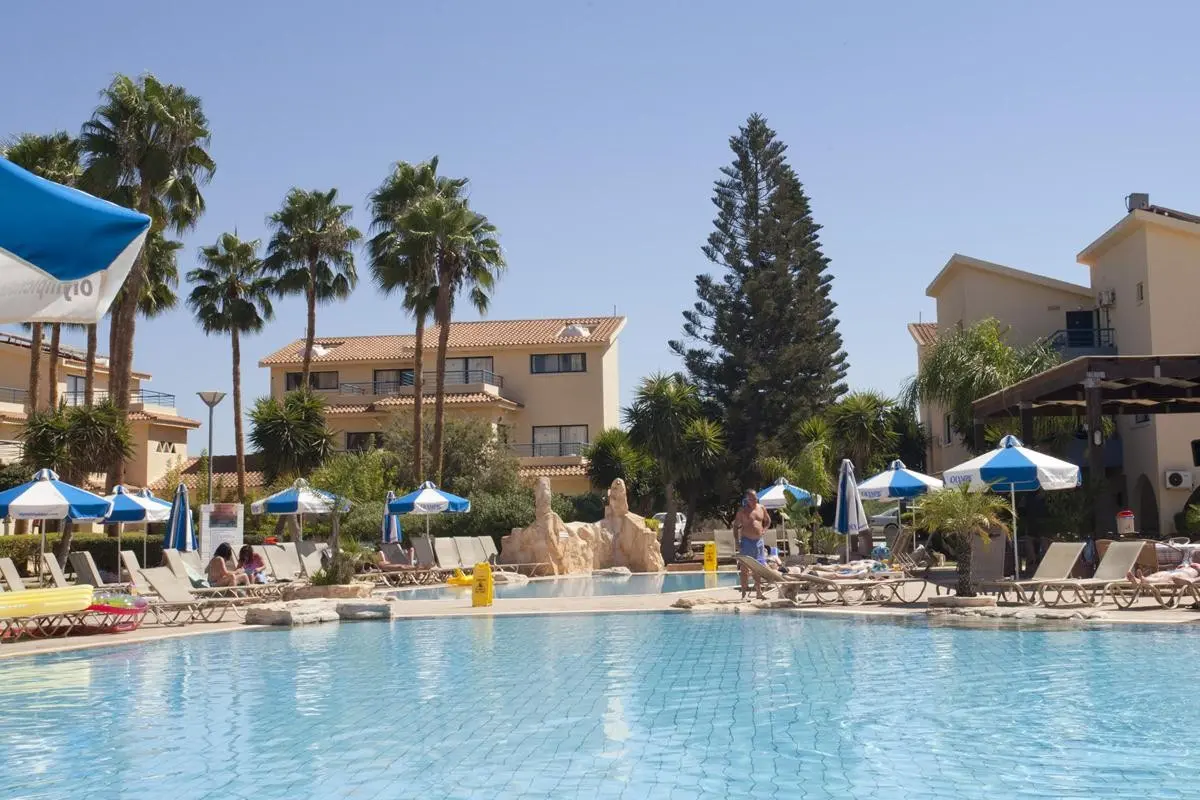 Makronisos Holiday Village — MAKRONISOS HOLIDAY VILLAGE