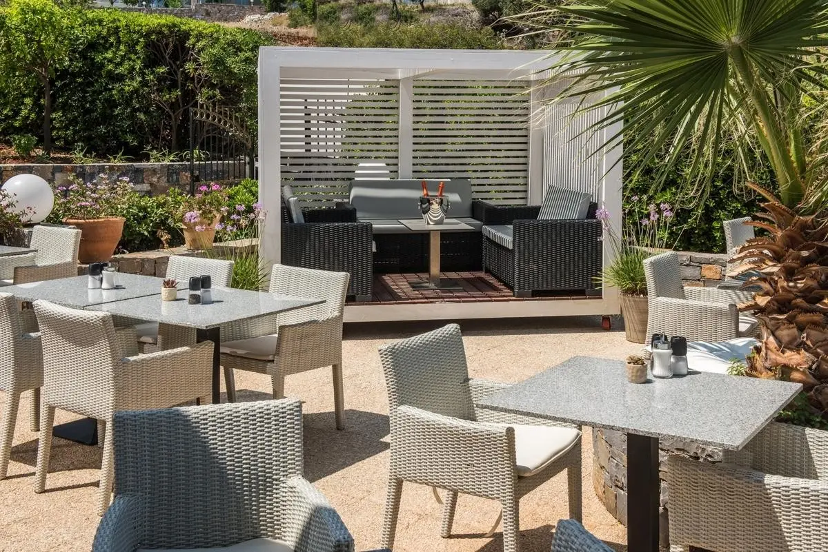 Matheo Villas & Suites — MATHEO VILLAS & SUITES