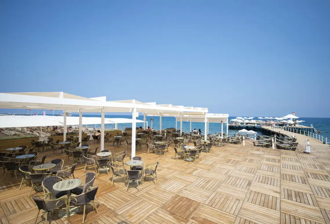 Restauracja i jedzenie w hotelu Mirada Del Mar