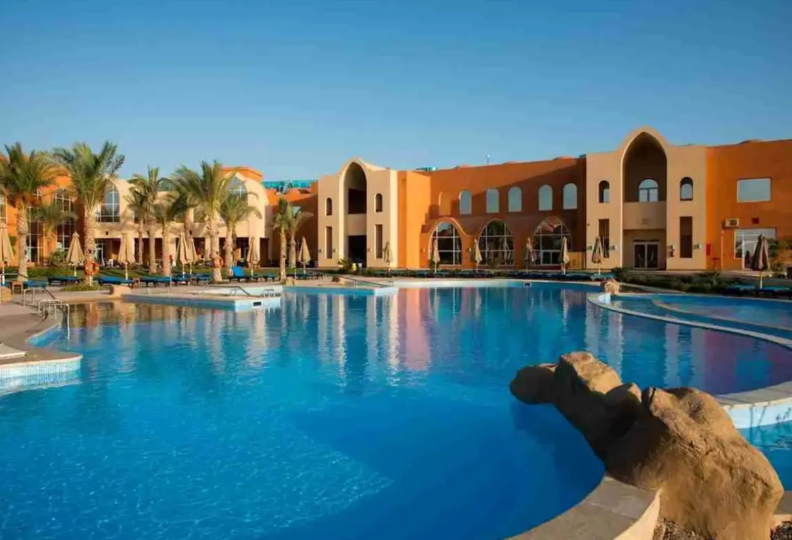 Basen w hotelu Novotel Marsa Alam