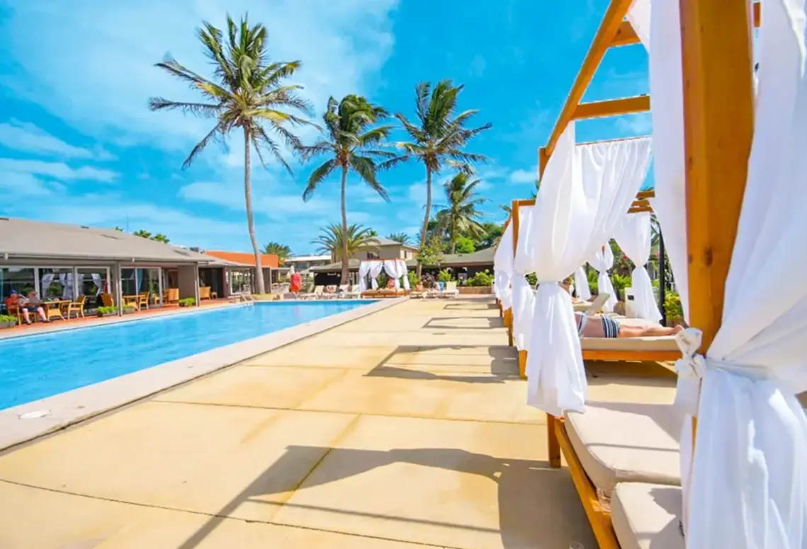 Basen w hotelu Oasis Atlantico Belorizonte