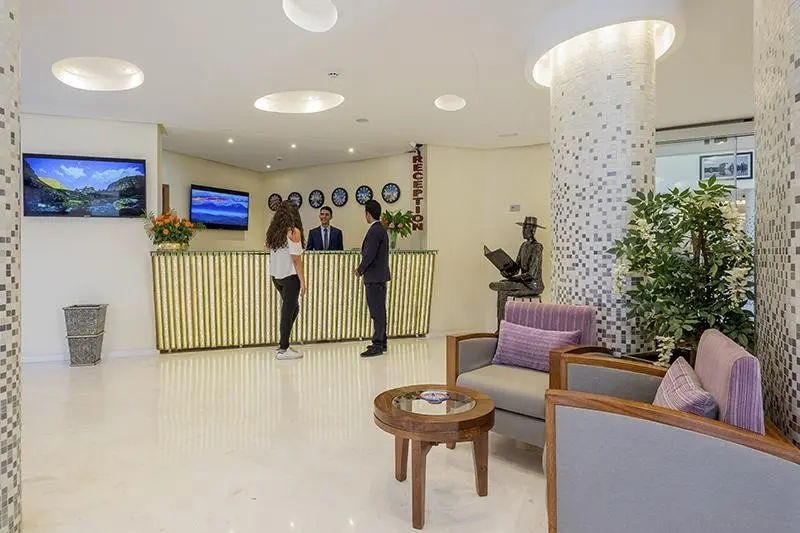 Oko na Maroko — AYOUB