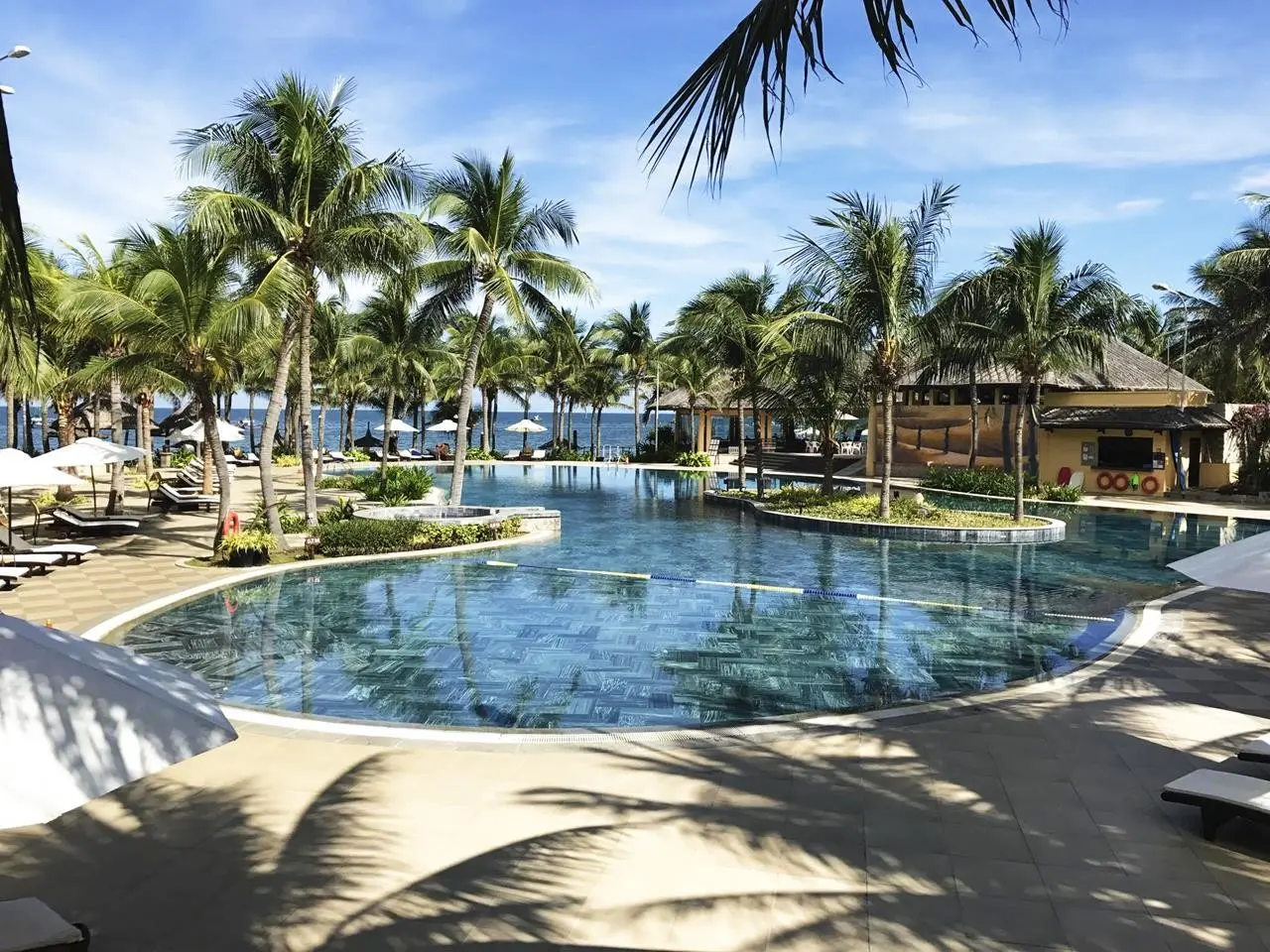 Pandanus Beach Resort & Spa — PANDANUS RESORT