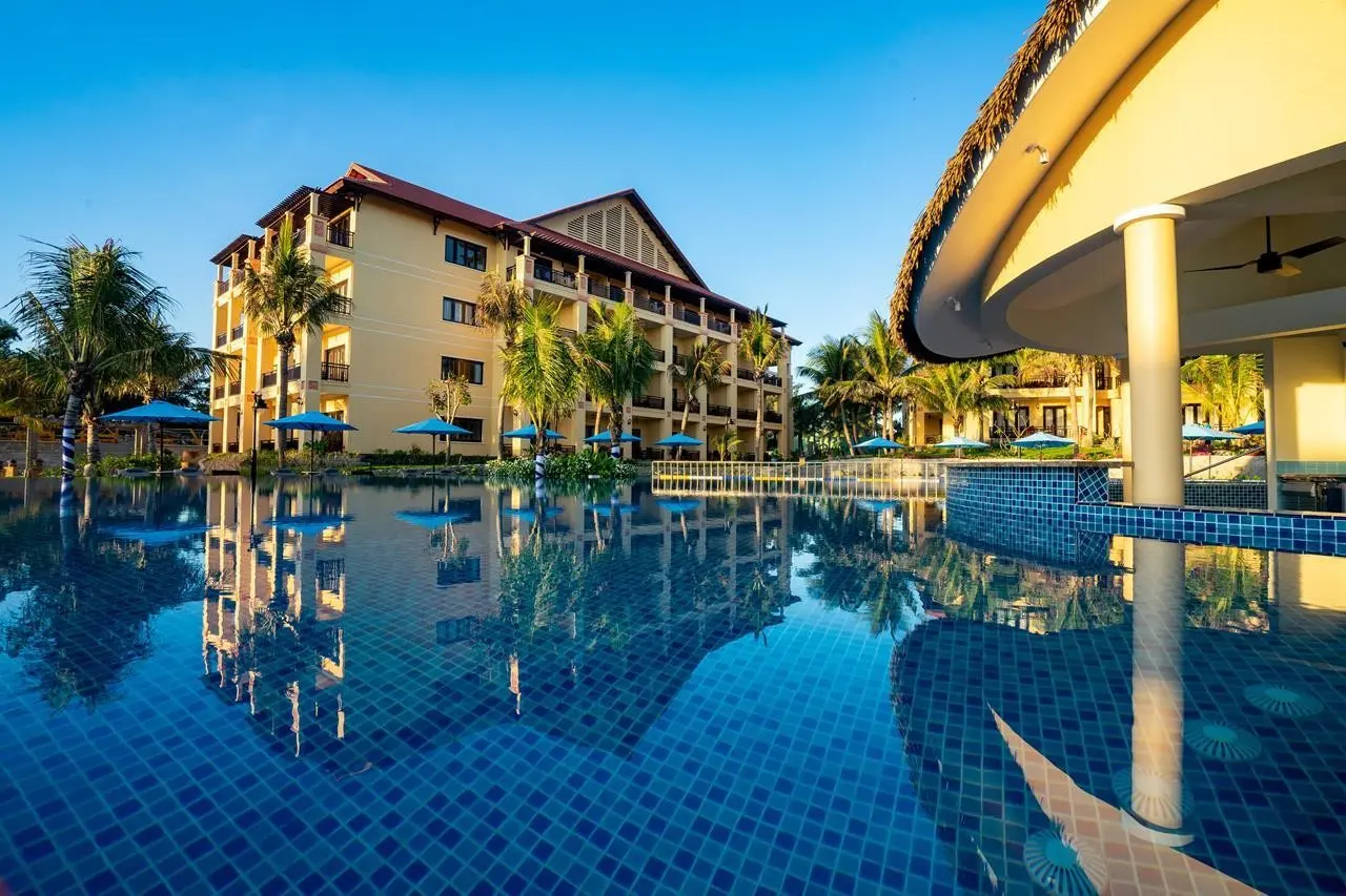 Pandanus Beach Resort & Spa — PANDANUS RESORT