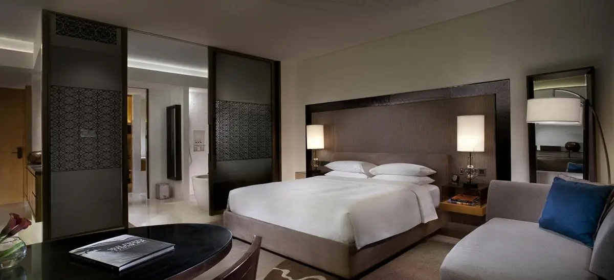 Park Hyatt Abu Dhabi Hotel & Villas — PARK HYATT ABU DHABI HOTEL & VILLAS