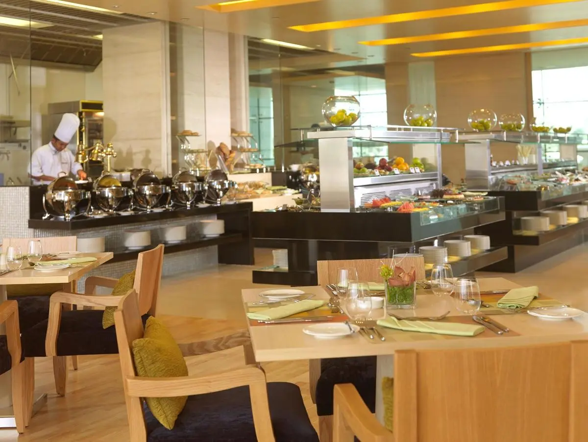 Park Rotana Abu Dhabi — PARK ROTANA ABU DHABI