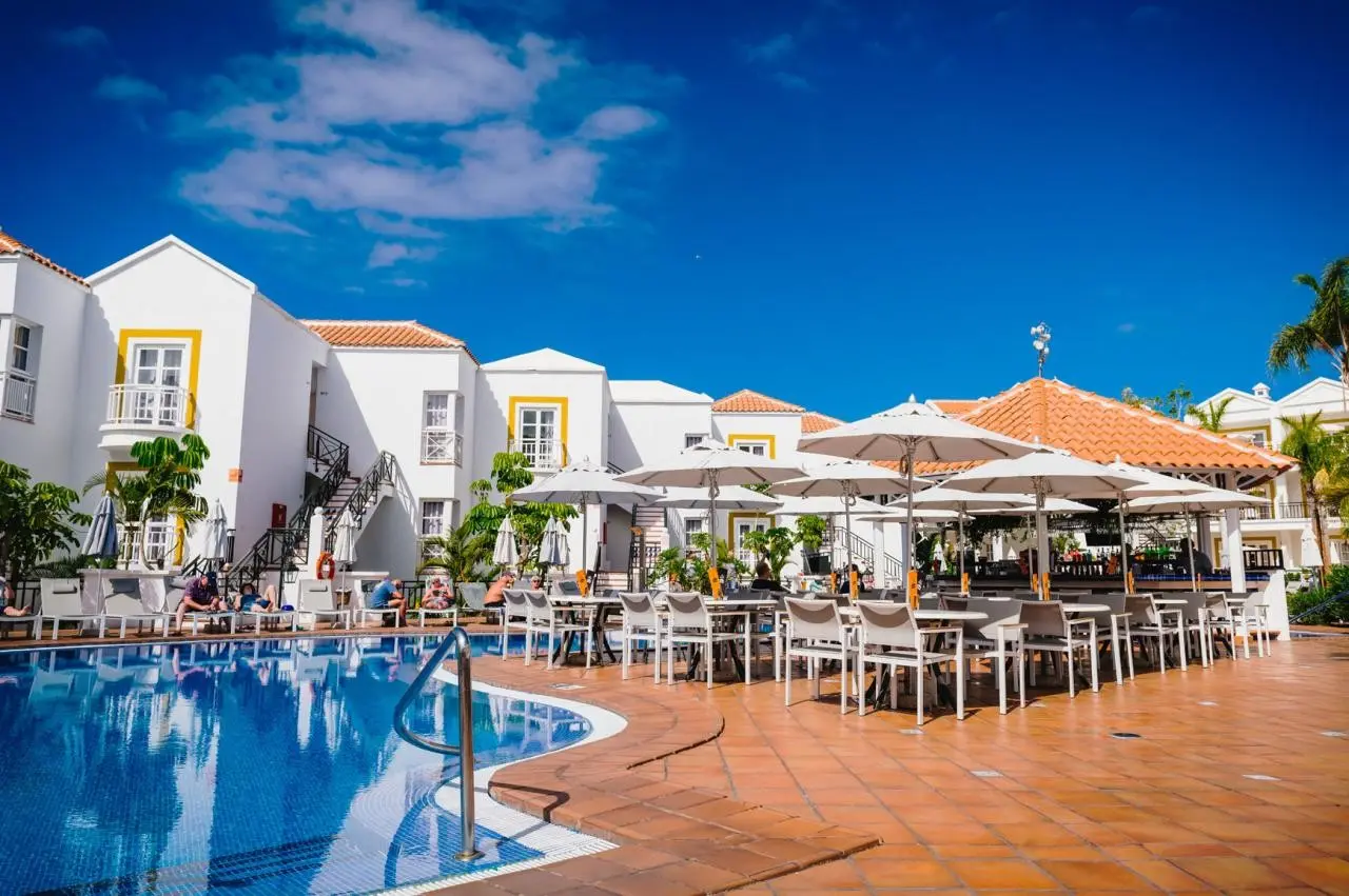 Parque del Sol Apartments — PARQUE DEL SOL