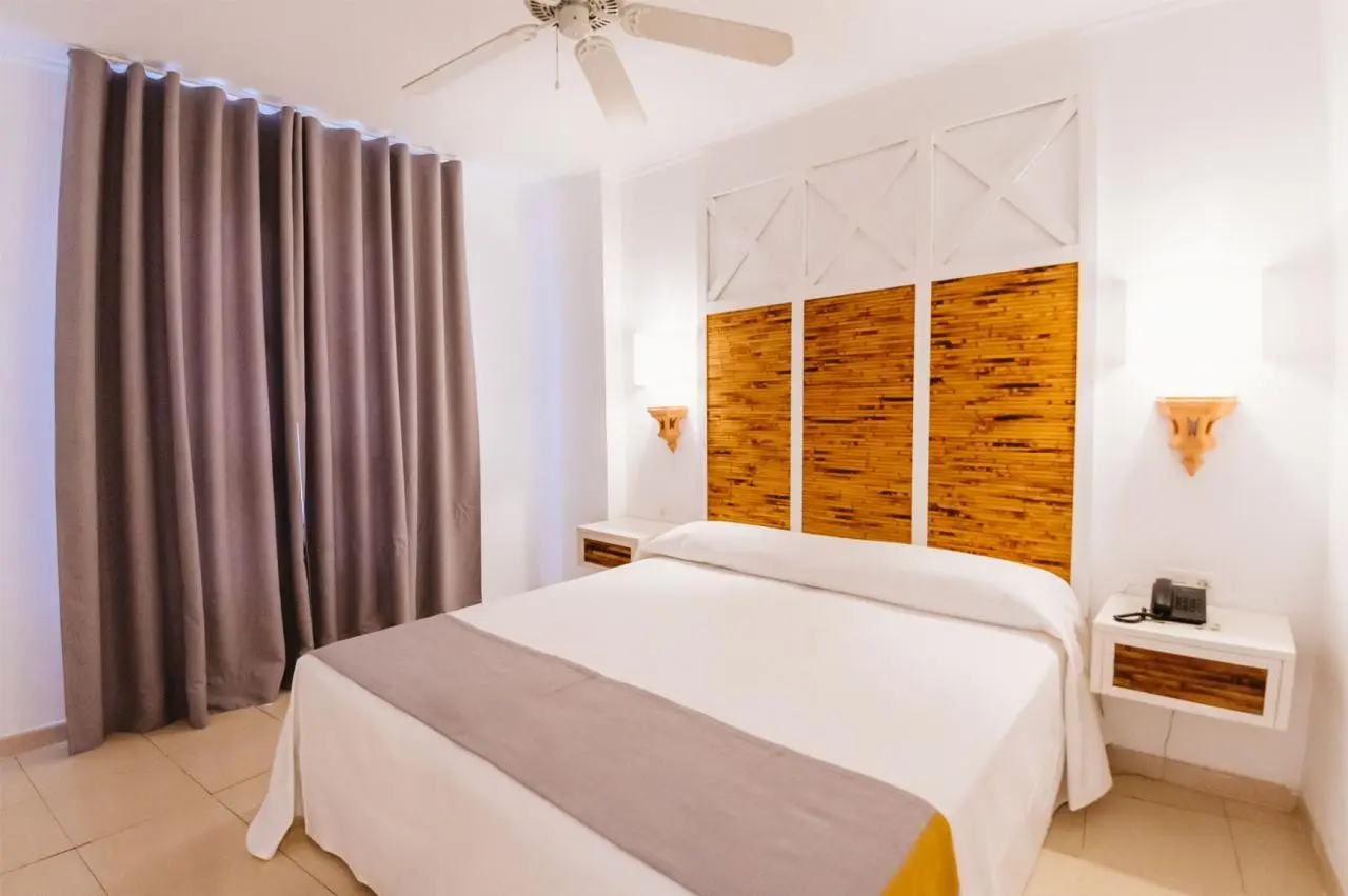 Parque del Sol Apartments — PARQUE DEL SOL