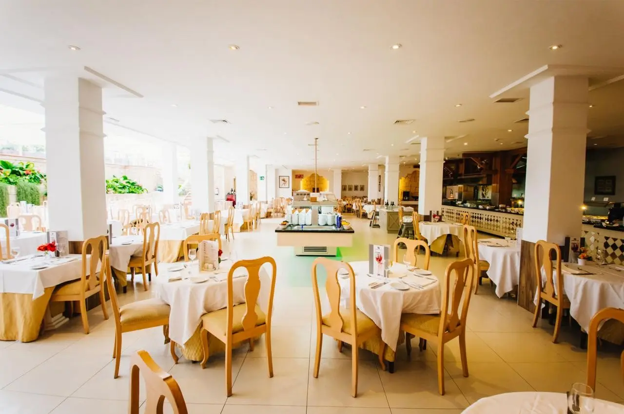 Parque del Sol Apartments — PARQUE DEL SOL