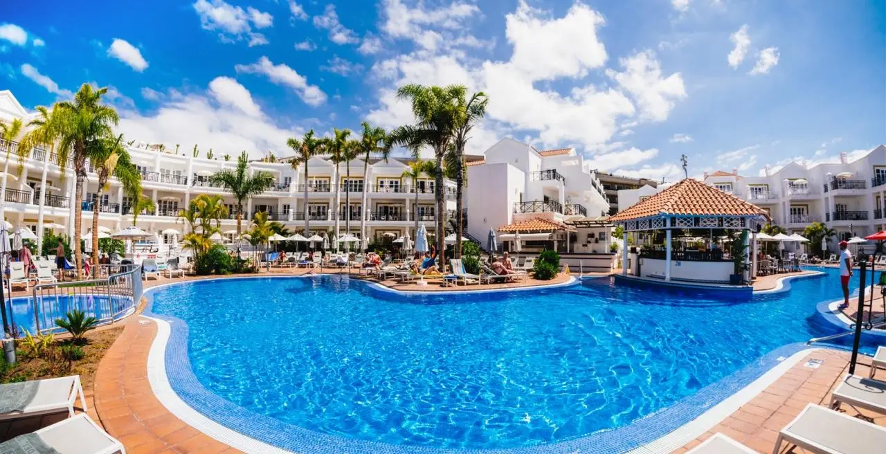 Parque del Sol Apartments — PARQUE DEL SOL