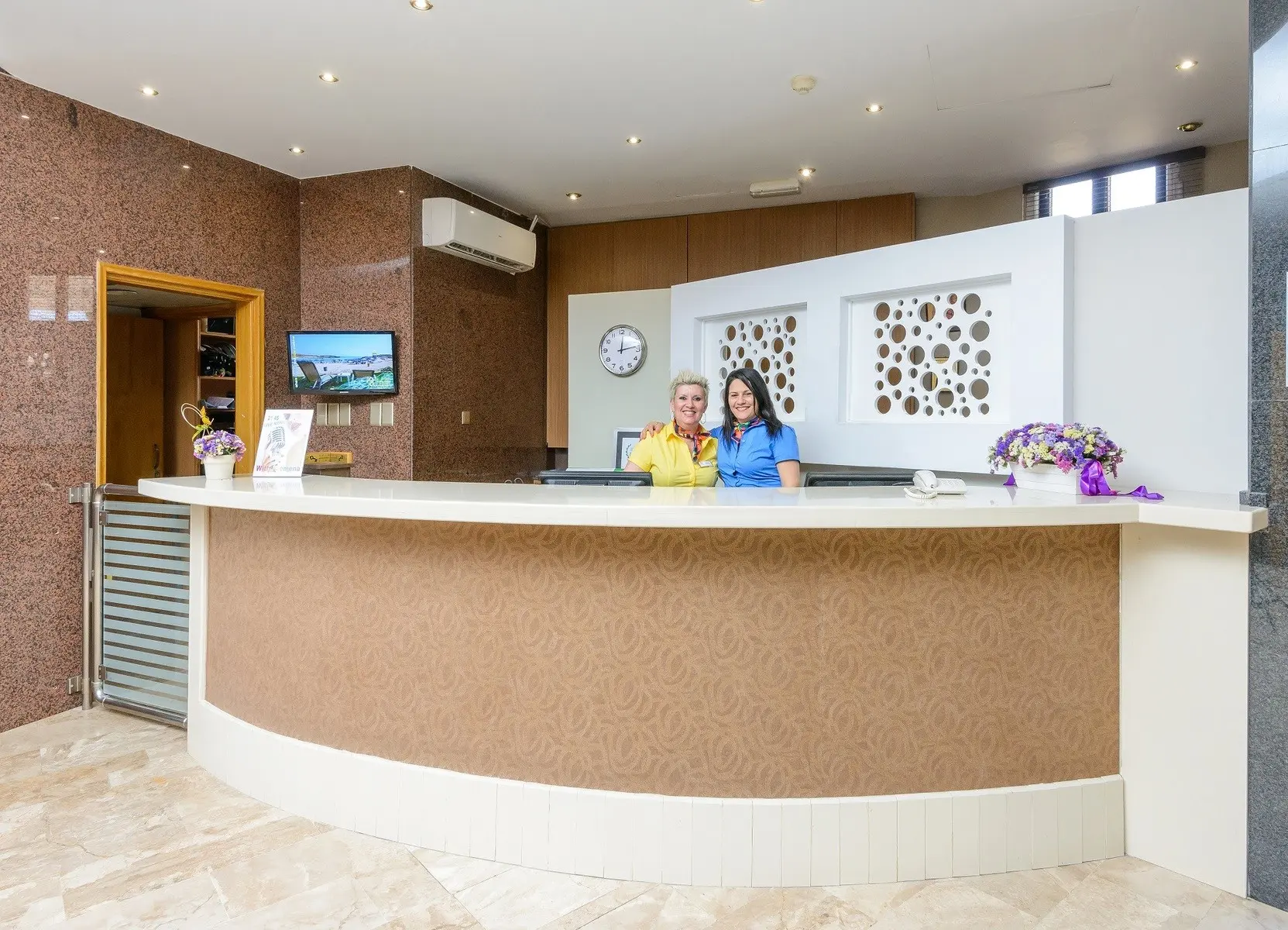 Lobby hotelu Pavlo Napa Beach