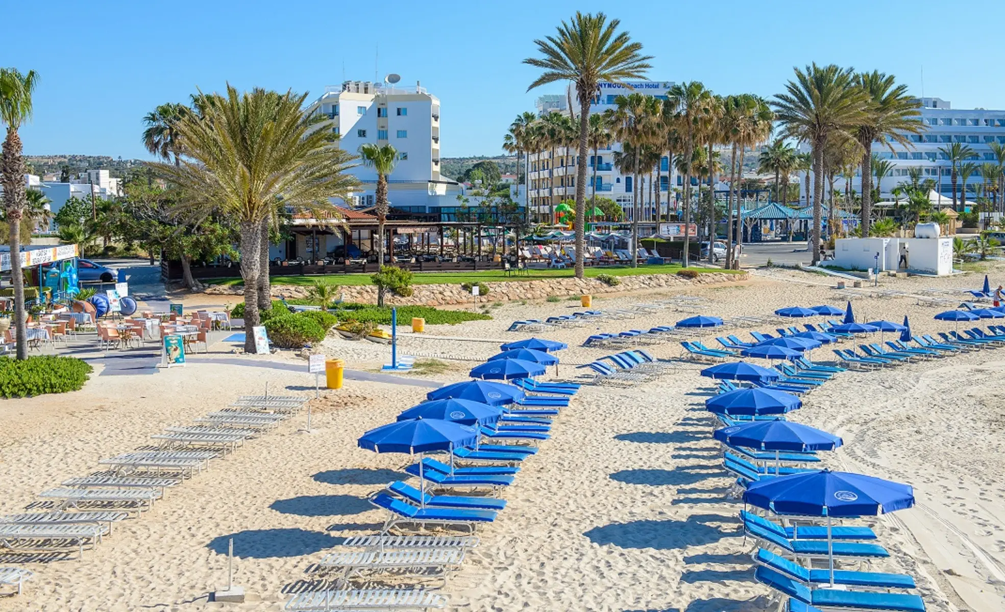 Plaża przy hotelu Pavlo Napa Beach