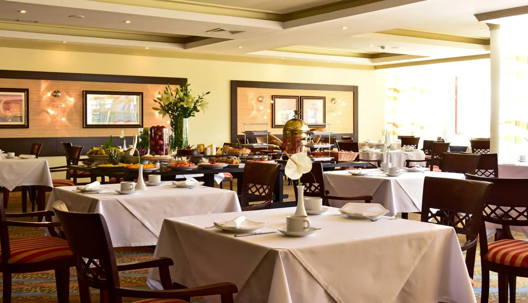 Restauracja i jedzenie w hotelu Pestana Viking Beach & Golf Resort
