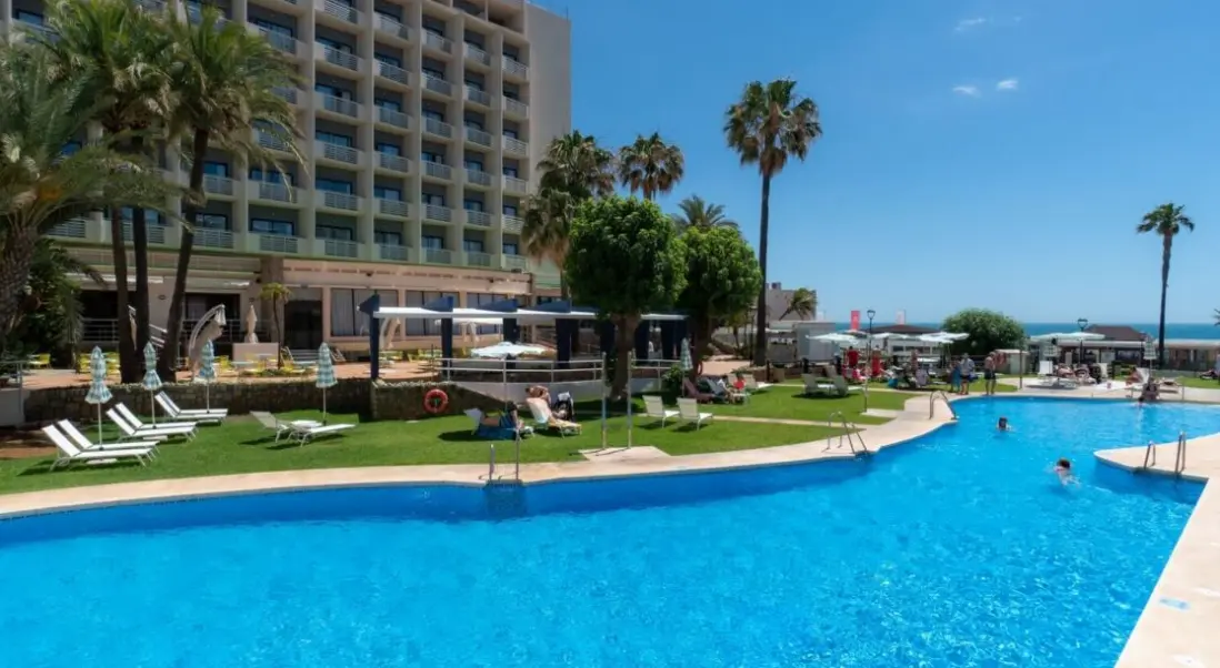 Basen w hotelu Pez Espada