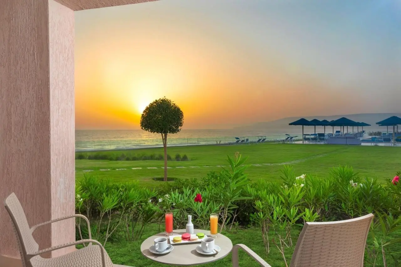 Pokój w hotelu Pickalbatros White Beach Resort
