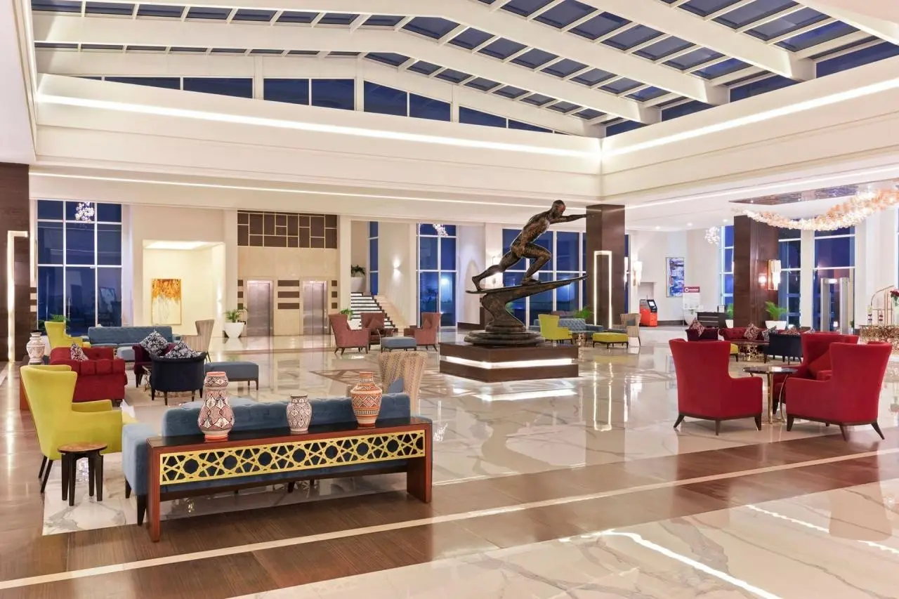 Lobby hotelu Pickalbatros White Beach Resort