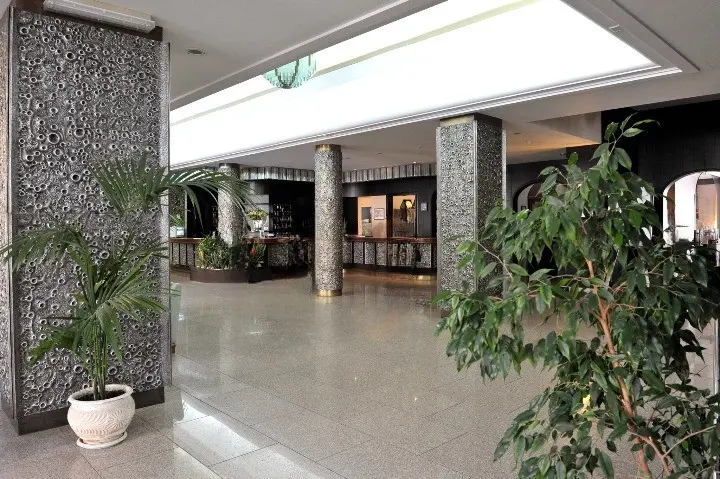 Lobby hotelu Pietra di Luna