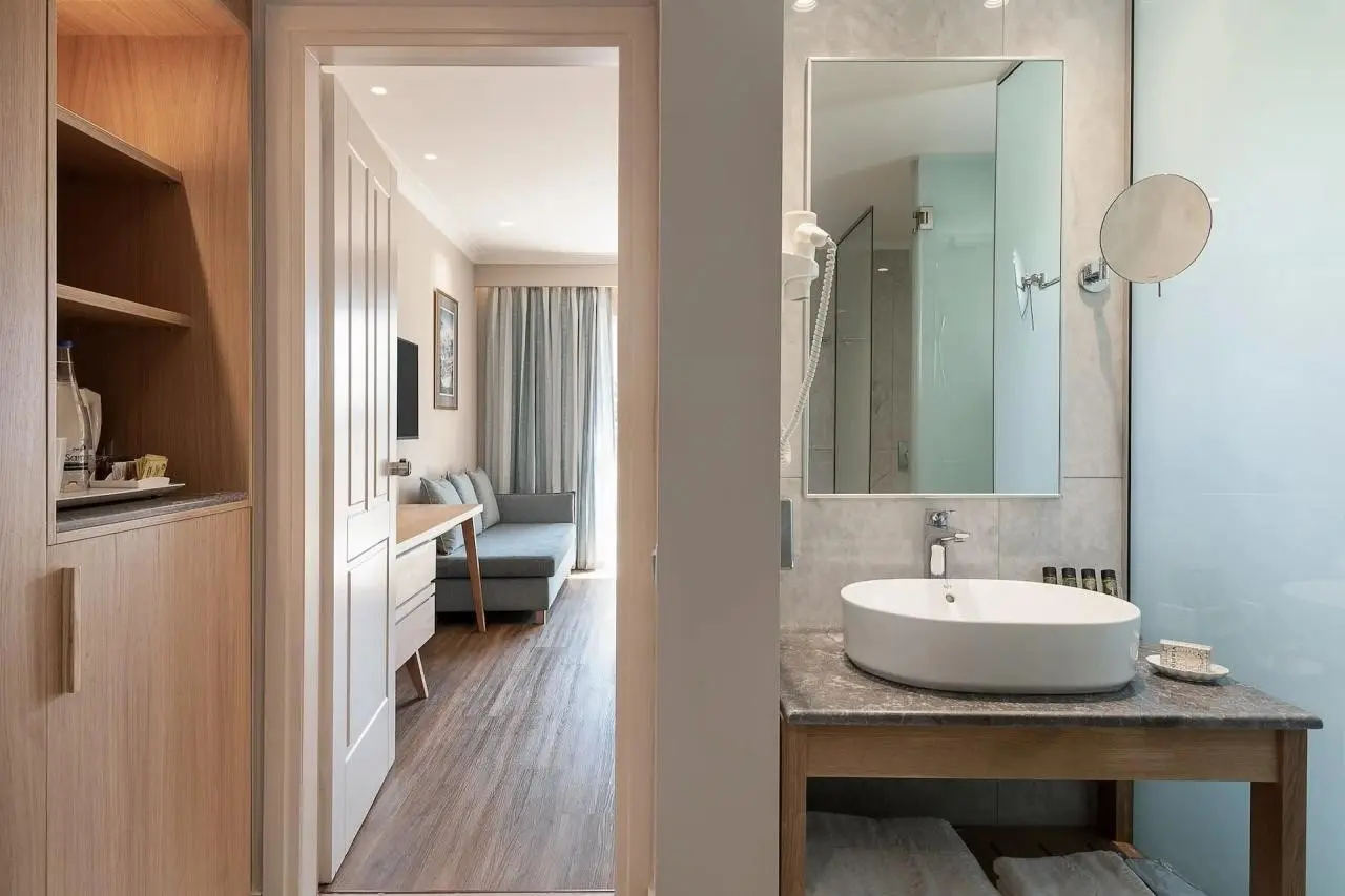 Pilot Beach Resort — PILOT BEACH RESORT