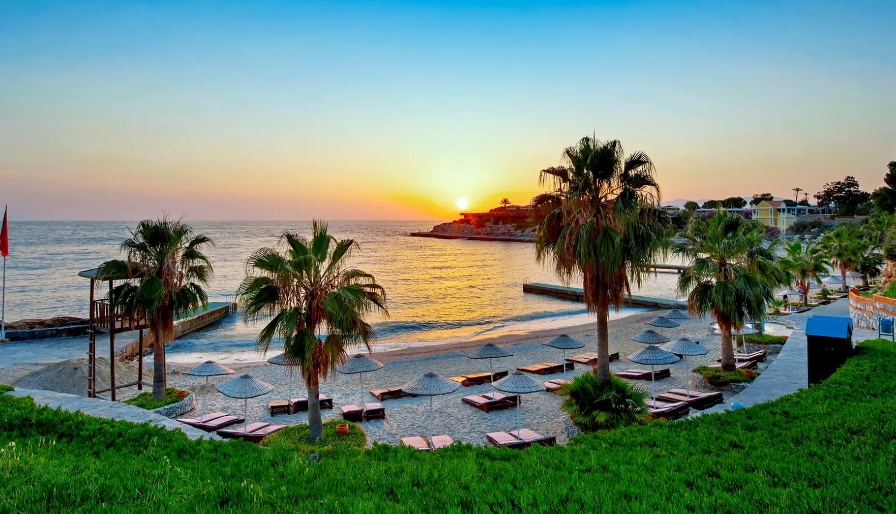 Plaża przy hotelu Pine Bay