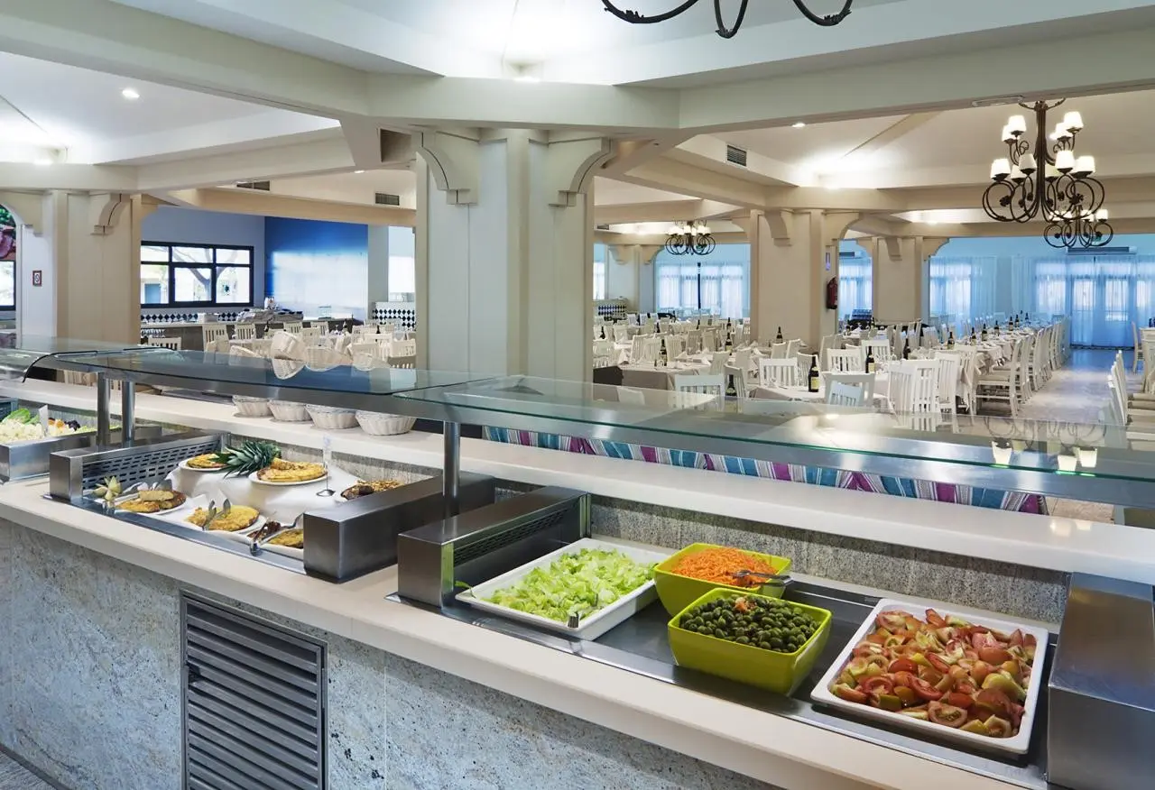 Restauracja i jedzenie w hotelu Playacanela