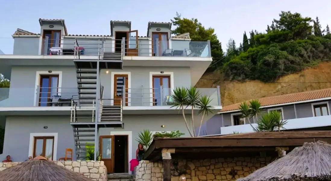 Plaża przy hotelu Porto Zorro