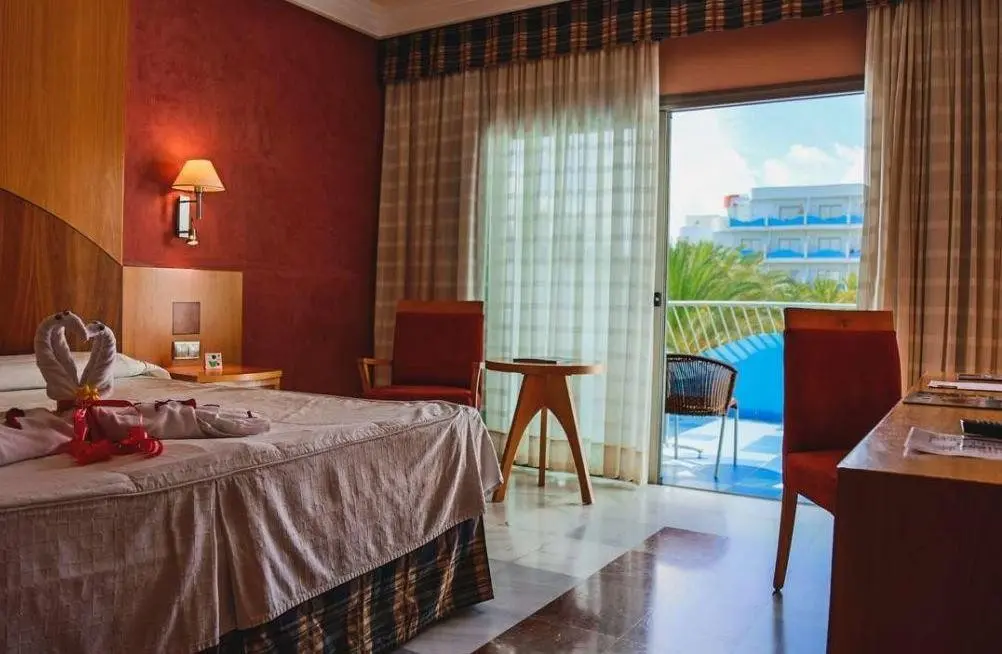 R2 Pajara Beach — R2 PAJARA BEACH HOTEL & SPA