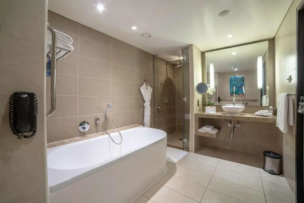 Radisson Blu Hotel, Abu Dhabi Yas Island — RADISSON BLU HOTEL, ABU DHABI YAS ISLAND