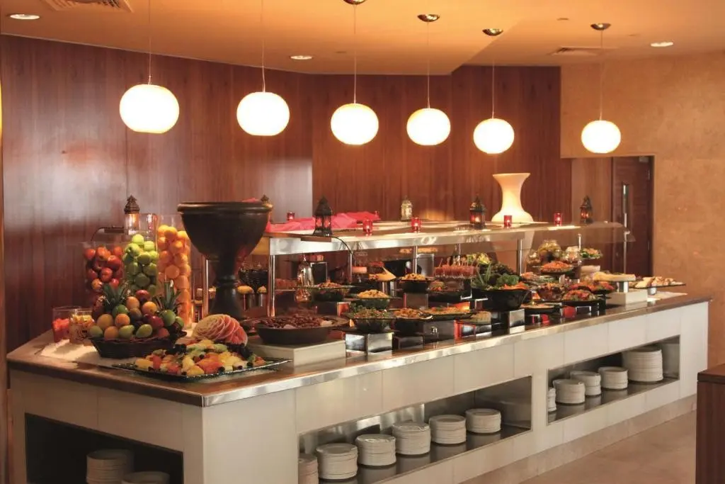 Radisson Blu Hotel, Abu Dhabi Yas Island — RADISSON BLU HOTEL, ABU DHABI YAS ISLAND