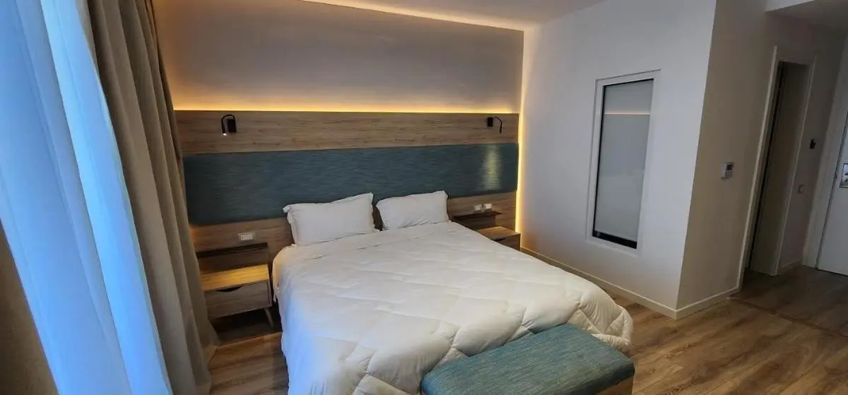 Regina Blu Hotel — REGINA BLUE