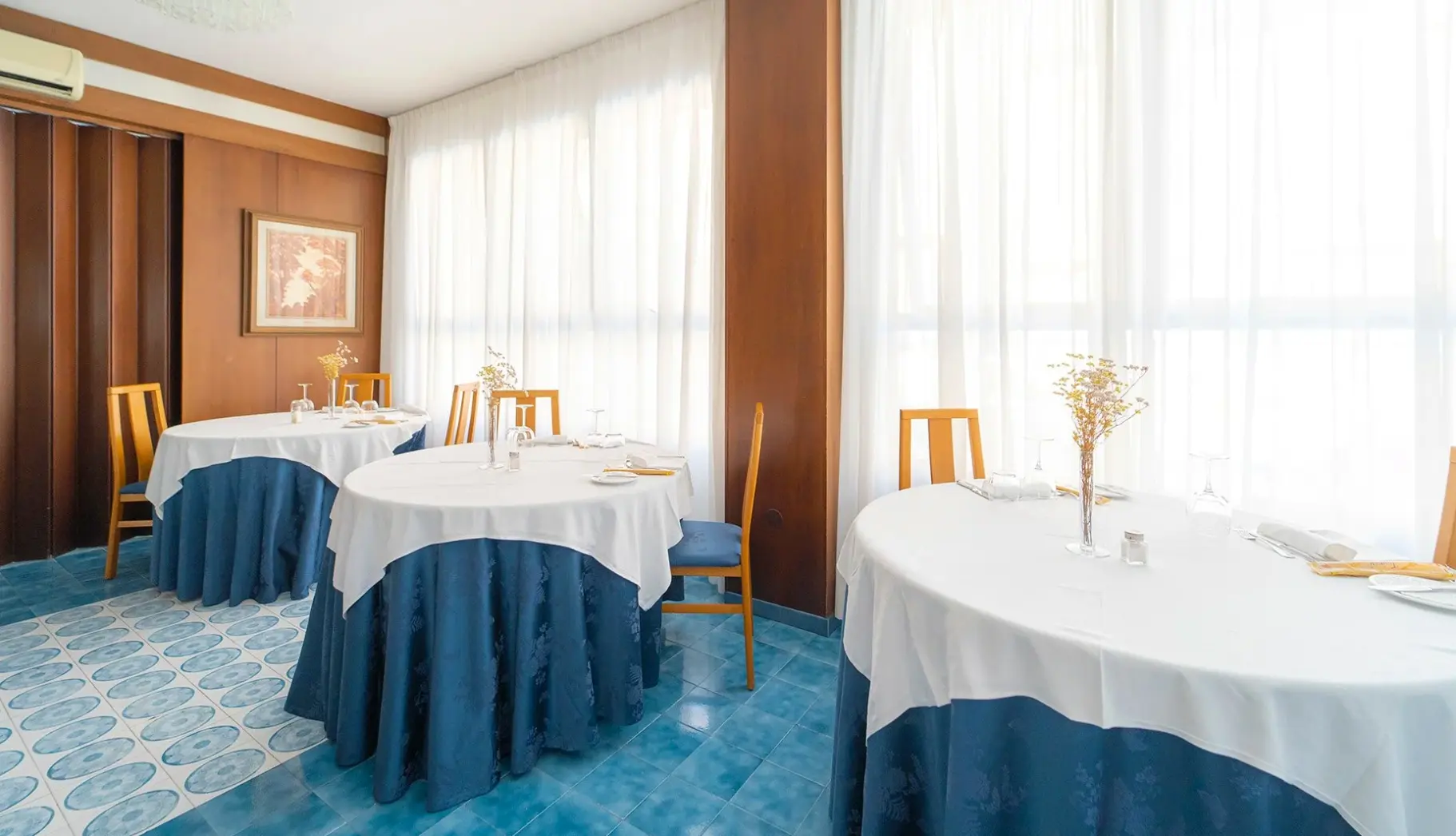 Restauracja i jedzenie w hotelu Residence San Pietro