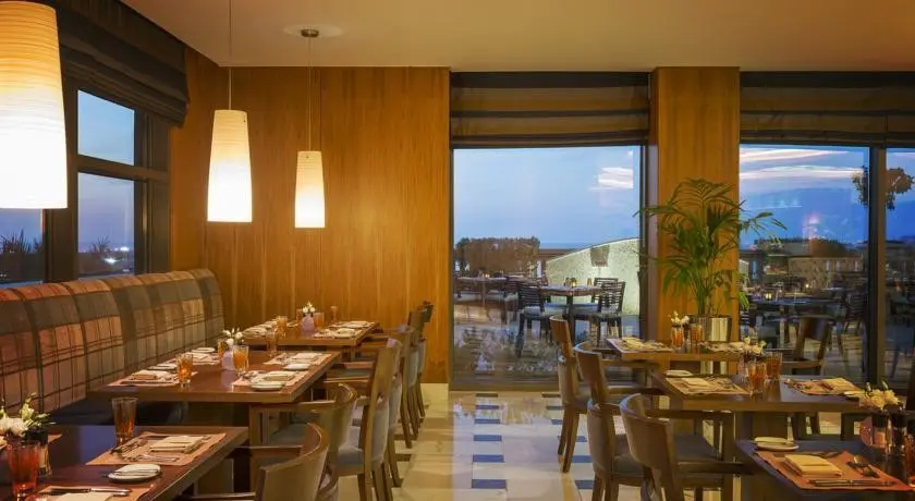 Resort Sofitel Dubai The Palm — SOFITEL DUBAI JUMEIRAH BEACH