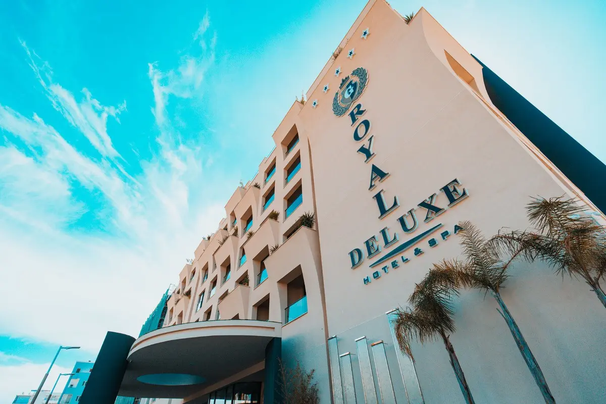 Royal G LUX — ROYAL G DELUXE