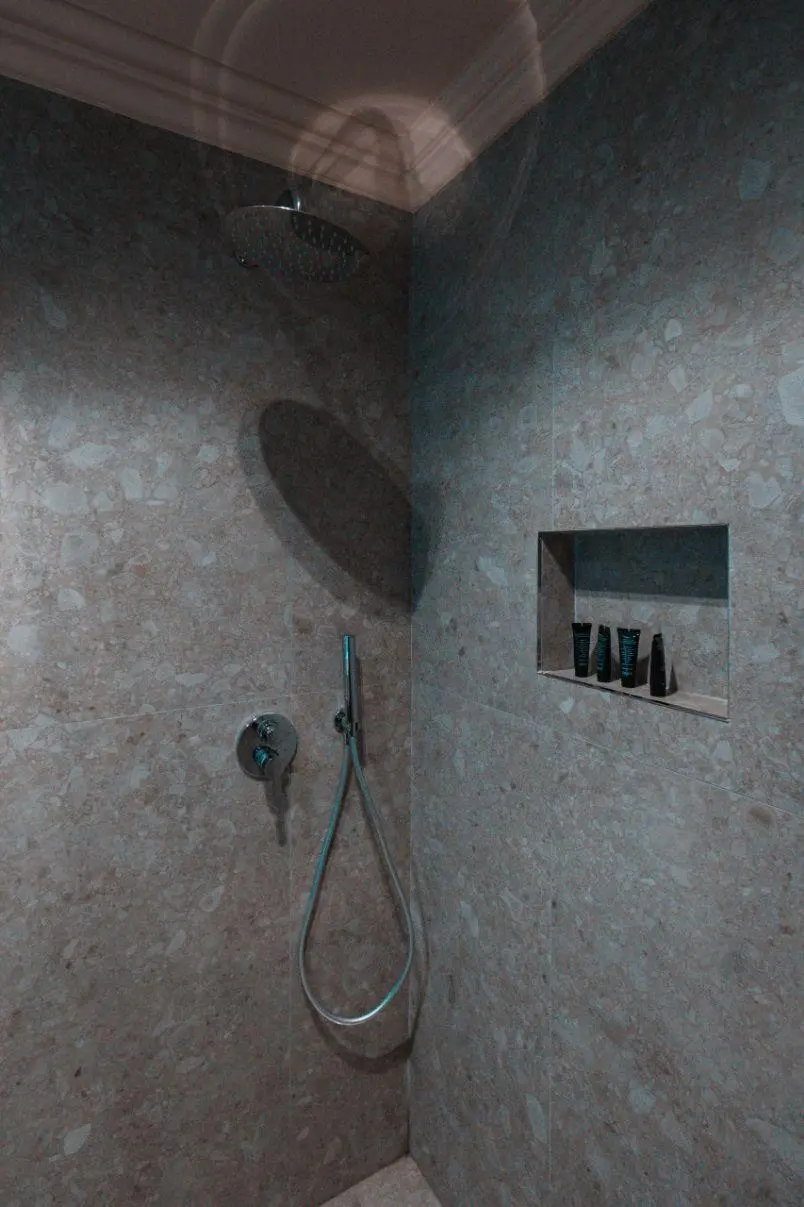 Royal G LUX — ROYAL G DELUXE