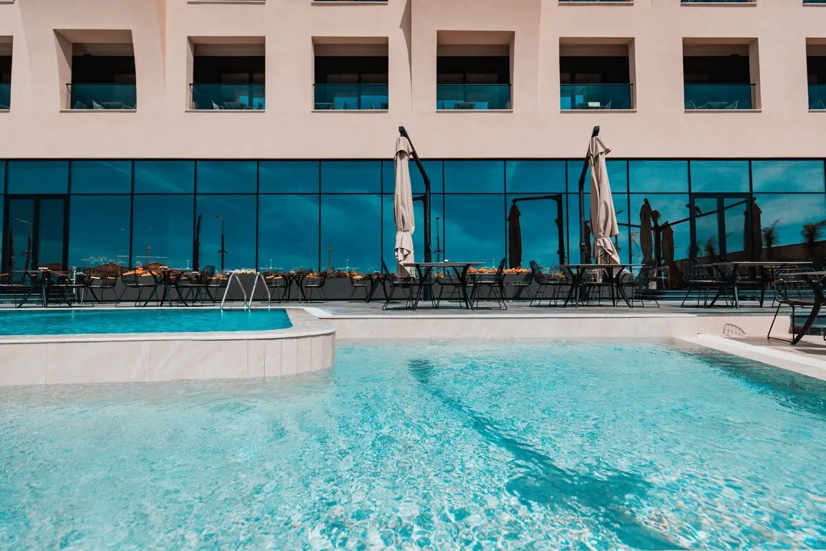 Royal G LUX — ROYAL G DELUXE