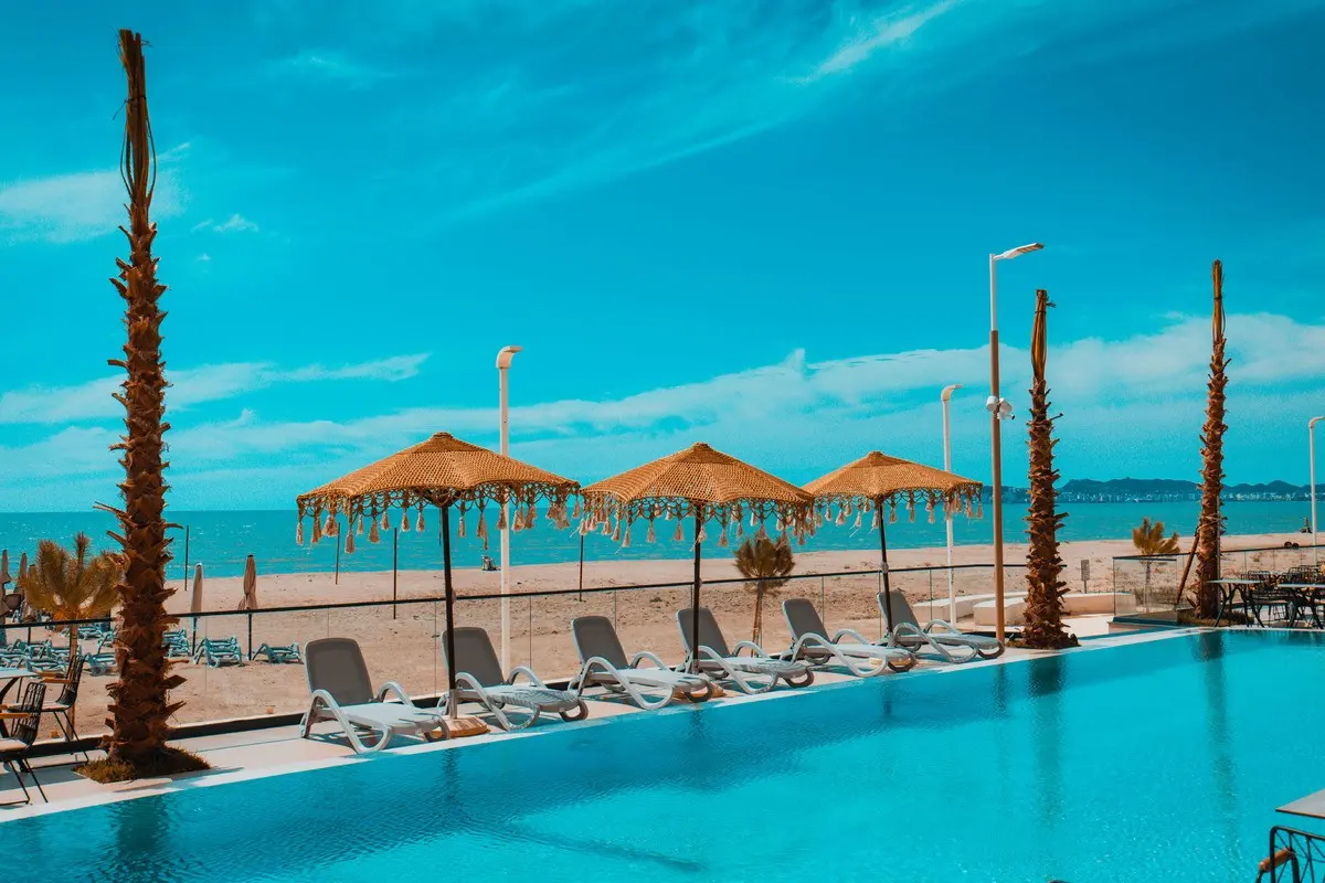 Royal G LUX — ROYAL G DELUXE