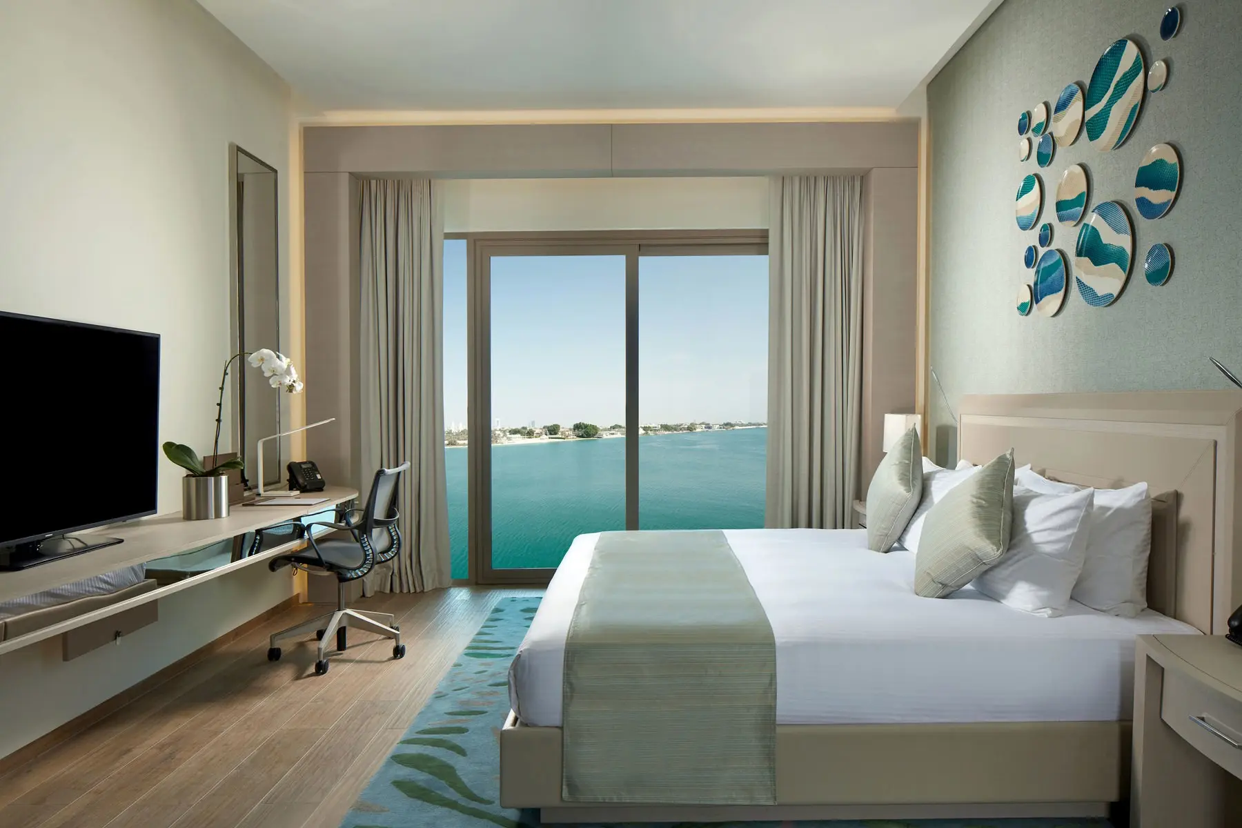 Royal M Hotel & Resort Abu Dhabi — ROYAL M HOTEL ABU DHABI