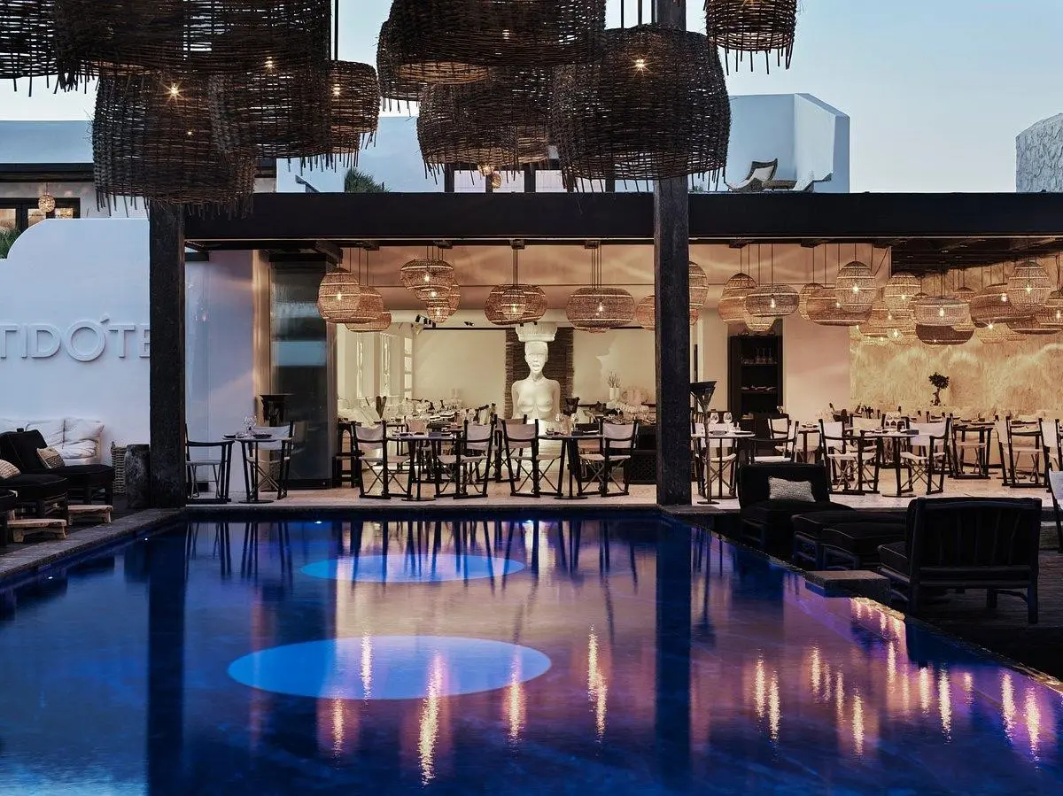 Royal Myconian Resort & Villas — MYCONIAN O