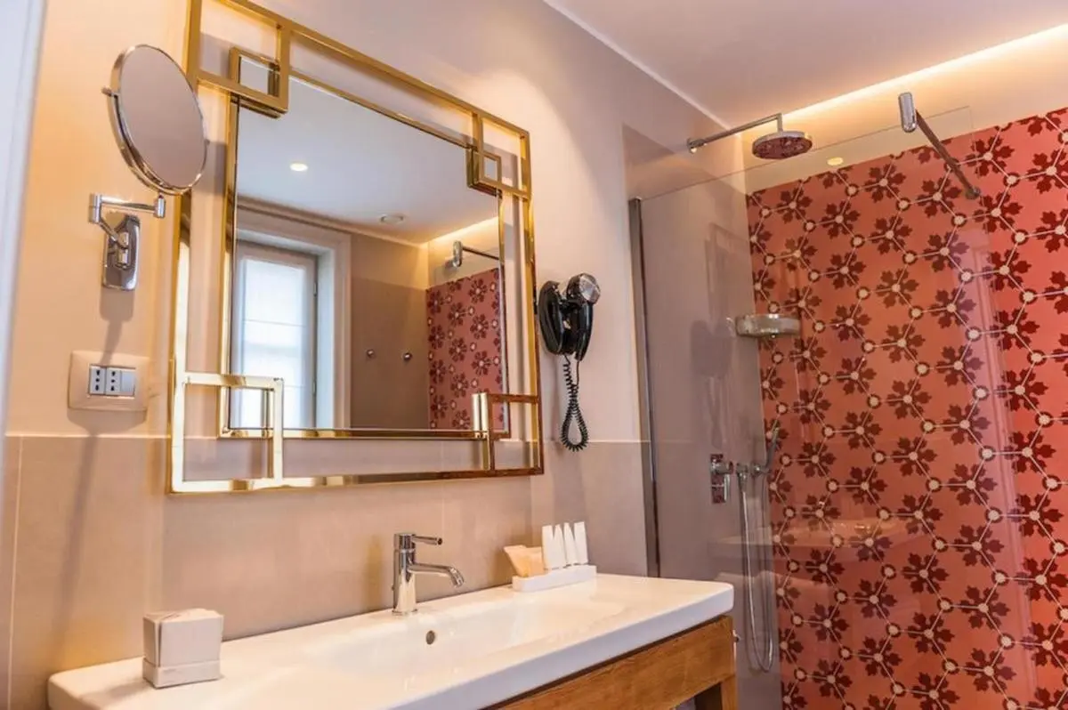 Łazienka w pokoju hotelu San Michele