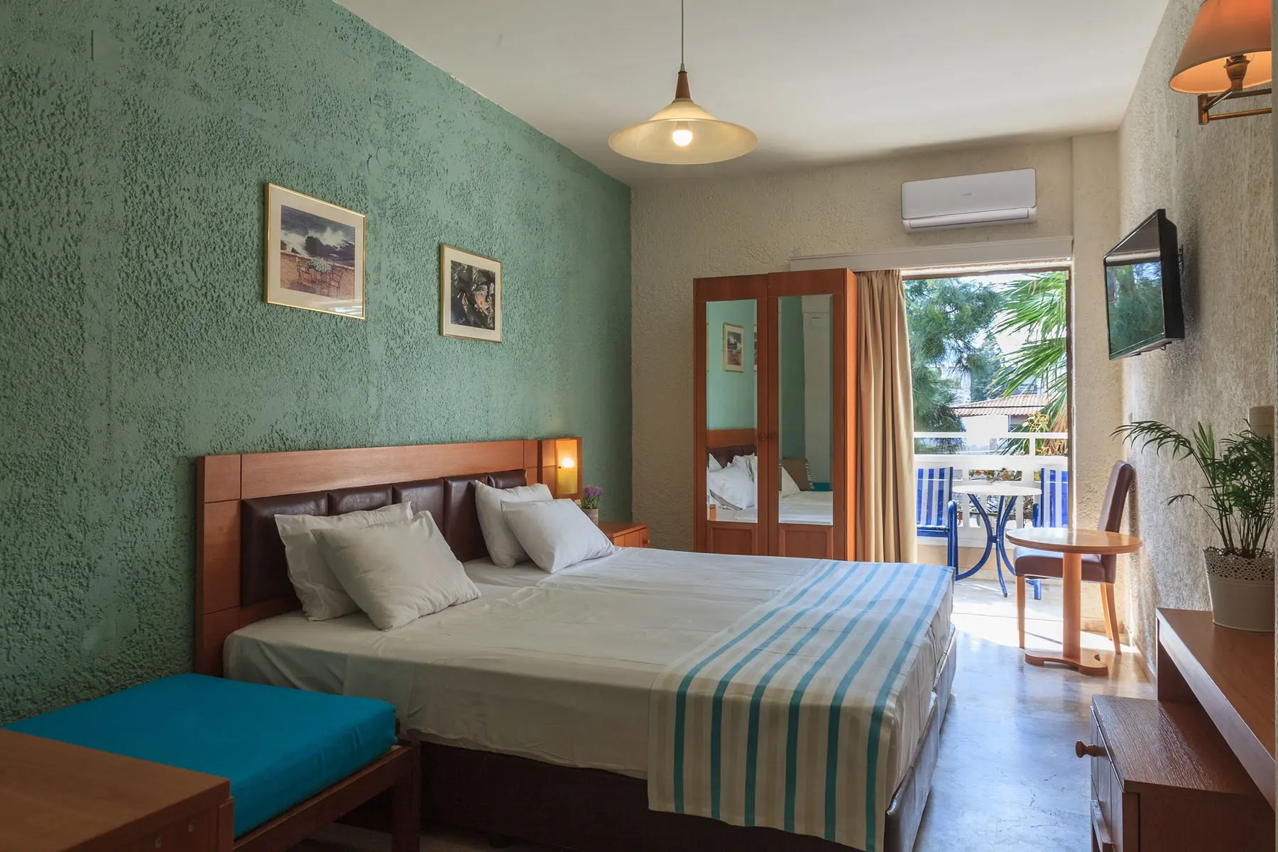 Scaleta Beach — SHOTELS SUNSET BEACH