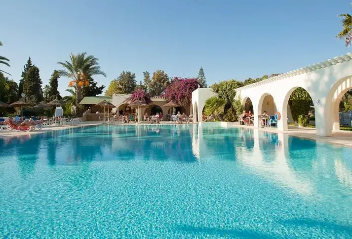 Basen w hotelu Seabel Alhambra Beach Golf & Spa
