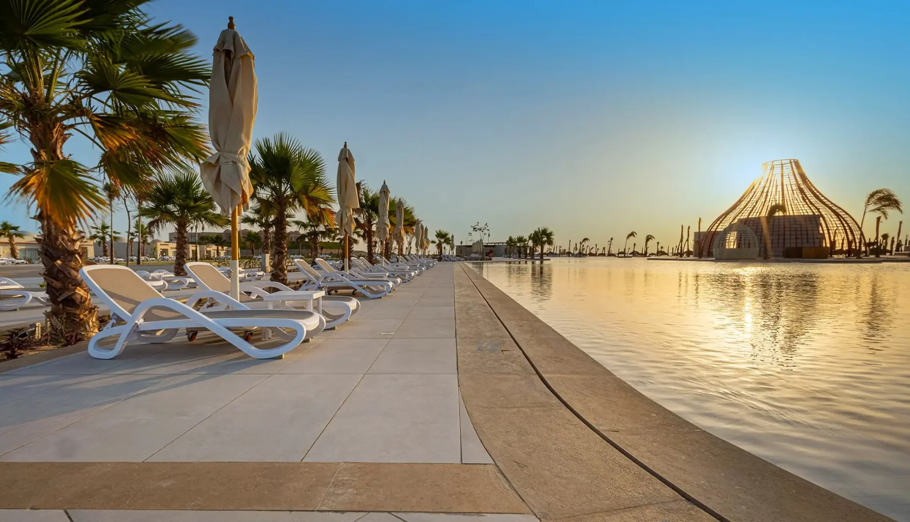 Basen w hotelu Sentido Reef Oasis Suakin Resort