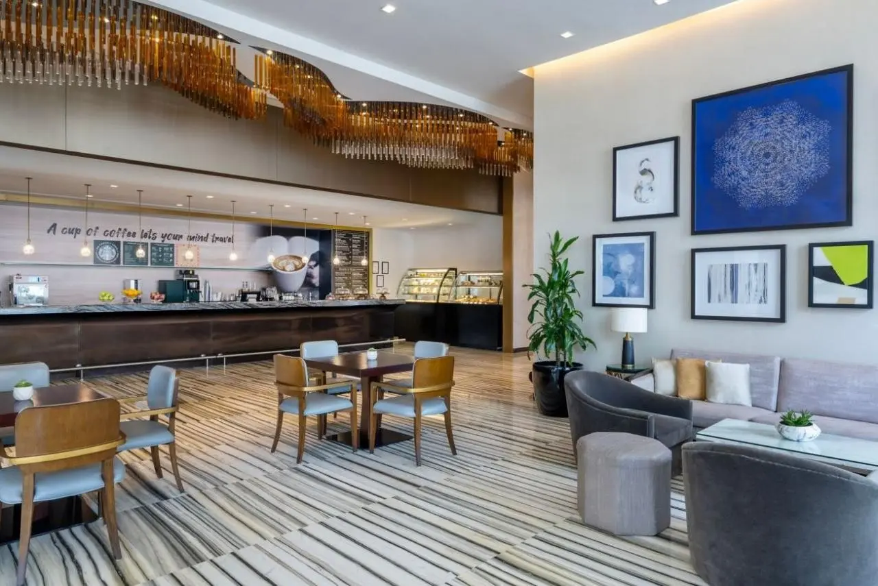 Sheraton Abu Dhabi Hotel & Resort — MARRIOTT DOWNTOWN ABU DHABI