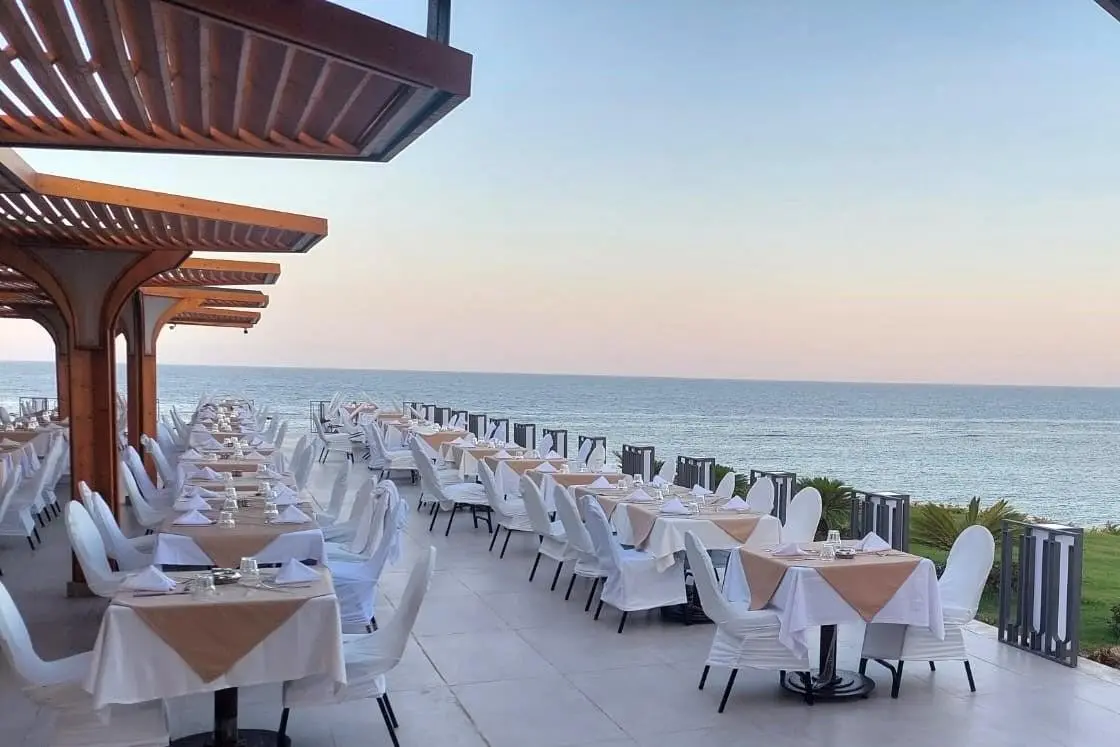 Sirena Beach Resort & Spa — SIRENA BEACH RESORT & SPA