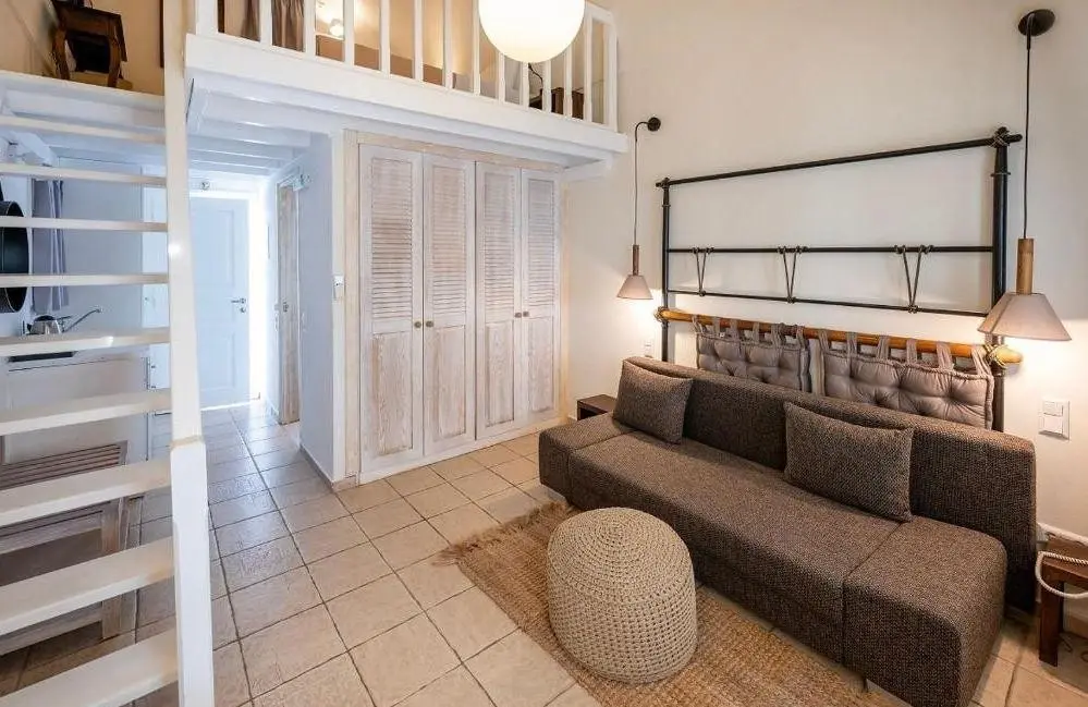 SMY Orizontes Santorini — SMY SANTORINI SUITES & VILLAS